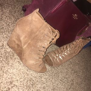 Jessica Simpson camel suede wedge heel